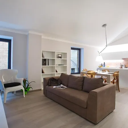 Il Tolomei - In The Middle Of Main Street Apartment Siena